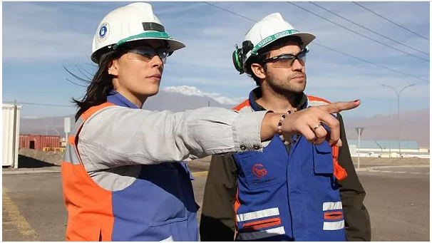  75% de las mujeres que estudian carreras mineras está convencida de que el mercado laboral será restrictivo para ellas